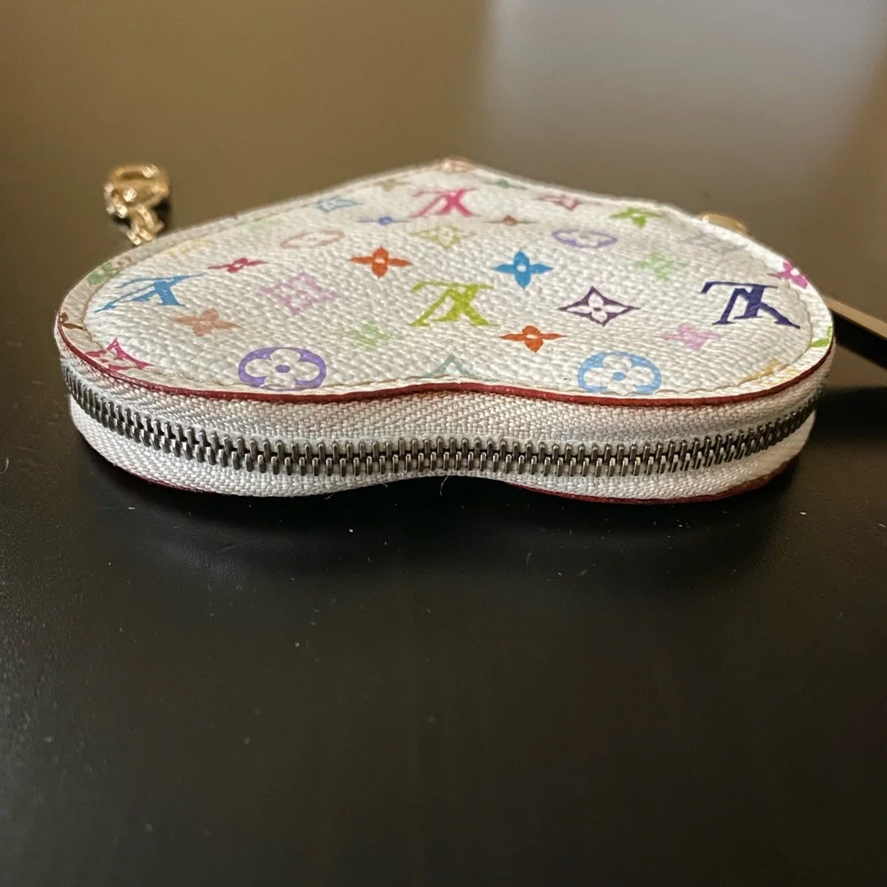 Louis Vuitton x Takashi Murakami white multicolor heart coin purse - Picture 7 of 17